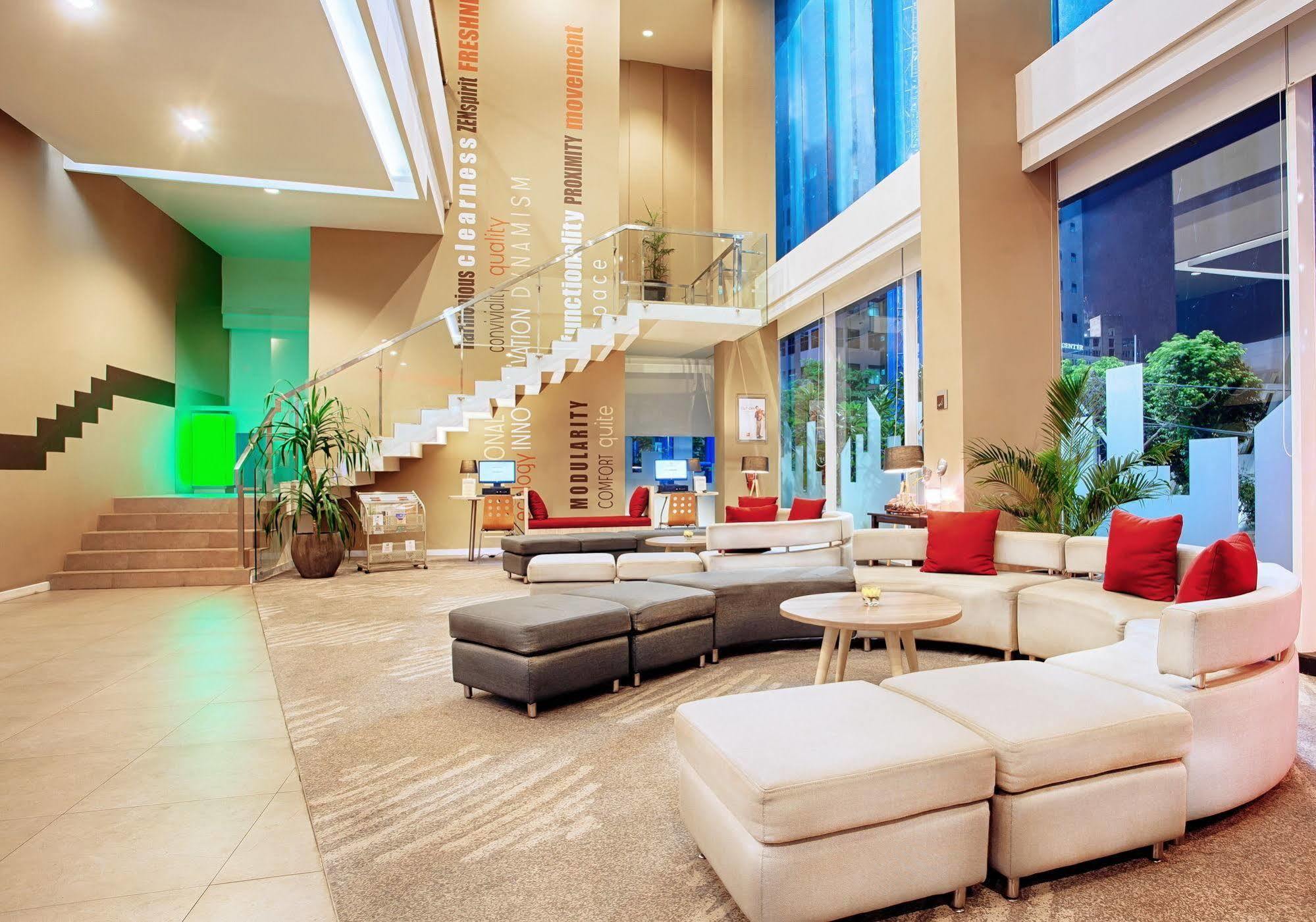 Ibis Surabaya City Center Εξωτερικό φωτογραφία